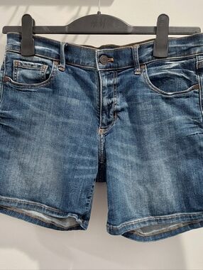 Banana Republic Women's 27 Roll-Up Shorts in Classic Blue Denim color
